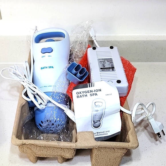 Bath Spa Portable. NEW in original box. - Picture 8 of 9